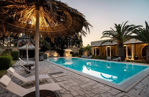 Aradeo House | Holiday Home "Tenuta San Trifone" with Private Pool & Wi-Fi