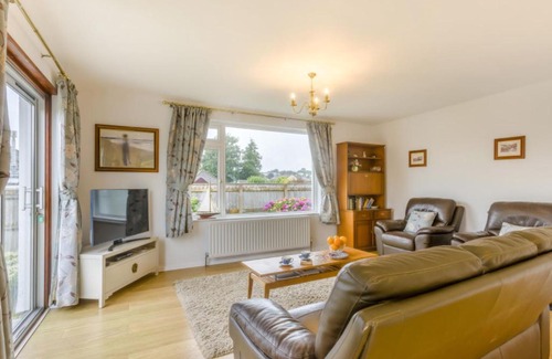 South Molton House | Holiday Home The Willows by Interhome