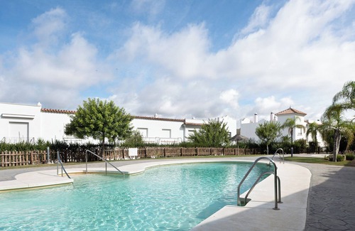 Atlanterra House | Holiday Home 'Villa Miradores' with Shared Pool, Wi-Fi and Air Conditioning