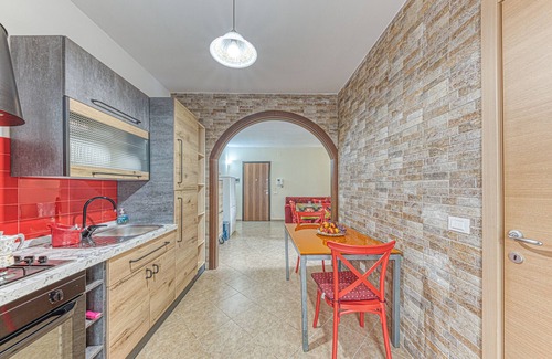 Castro Marina House | Holiday Home "Vista Grotta" with Terrace, Wi-Fi and Air Conditioning