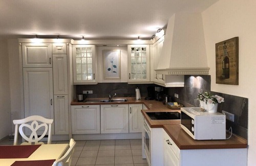 Brookmerland House | Holiday home with 3 bedrooms