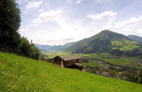 Emberg House | Holiday home with covered waterfront terrace at the forest with beautiful panoramic views directly on the slopes