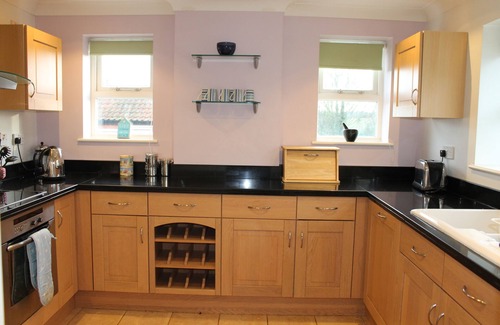 Sedgeford Cottage | Holiday home with EV Charger. 3 bedrooms & a large garden - Sleeps 6