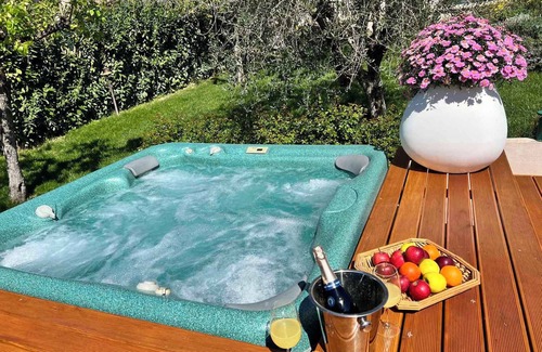 Lidarno House | Holiday home with pool, whirlpool and solarium