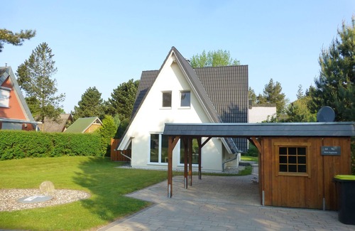 Quilitz House | Holiday house of high quality and cozy, sauna, 150m to the beach, quiet natural location