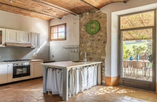 Gallina Villa | Holiday House in Castiglione D'orcia with pool, large Garden and beautiful view