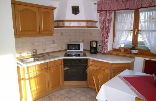 Windschnur House | Holiday house "Annelies" with access to swimming pool & sauna