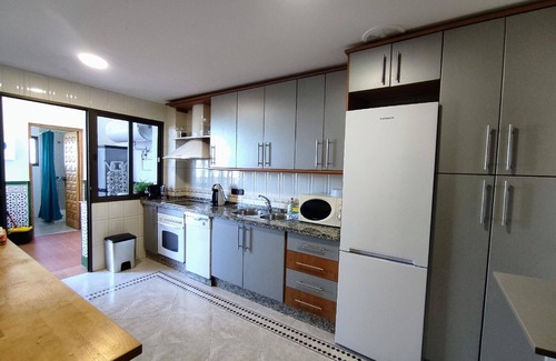 Guevejar House | Holiday house Güevéjar for 1 - 12 persons with 3 bedrooms - Row house