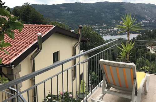 Cova House | Holiday house in Gerês. Views of the National Park and the dam Caniçada