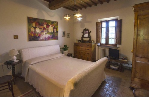 Torrita di Siena House | Holiday house Torrita di Siena for 1 - 11 persons with 6 bedrooms - Holiday home