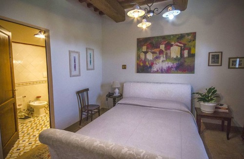 Torrita di Siena House | Holiday house Torrita di Siena for 1 - 11 persons with 6 bedrooms - Holiday home