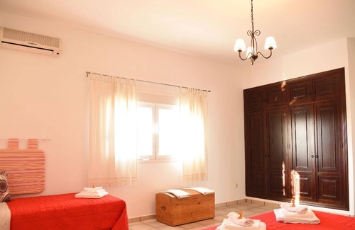 Lora Del Rio House | Holiday house Lora del Rio for 7 - 14 persons with 5 bedrooms - Holiday house