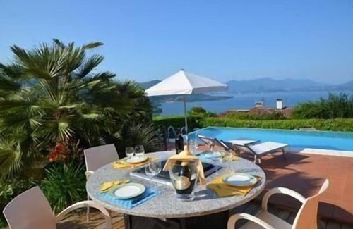 Arona House | Holiday house Meina for 1 - 8 persons with 4 bedrooms - Holiday home
