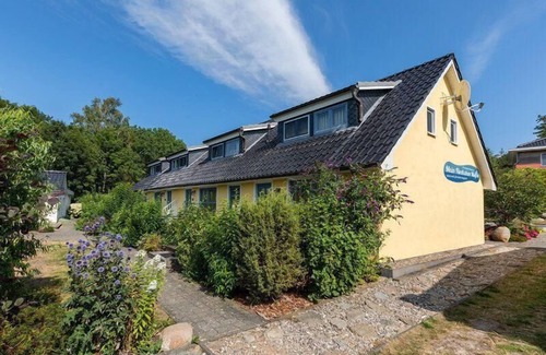 Neuenkirchen House | Holiday house Neuenkirchen for 1 - 5 persons with 2 bedrooms - Row house