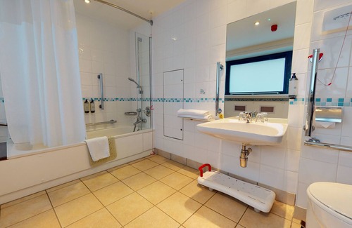 Castle Quarter Hotel | Holiday Inn Cardiff City Centre by IHG