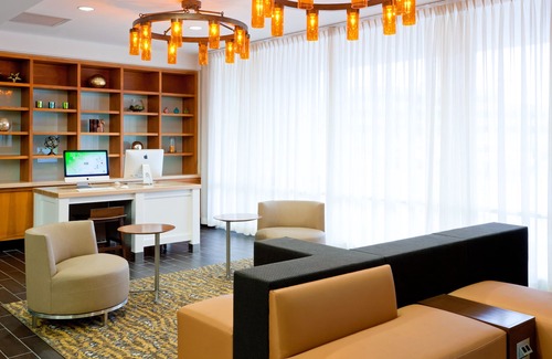 Clark Hotel | Holiday Inn Clark - Newark Area by IHG