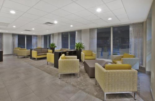Downtown Columbus Hotel | Holiday Inn Columbus Dwtn-Capitol Square by IHG