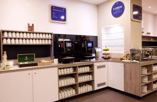 Waggershausen Hotel | Holiday Inn Express Friedrichshafen by IHG