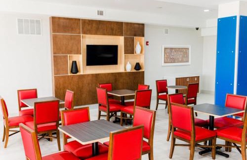 Andalusia Hotel | Holiday Inn Express - Andalusia by IHG