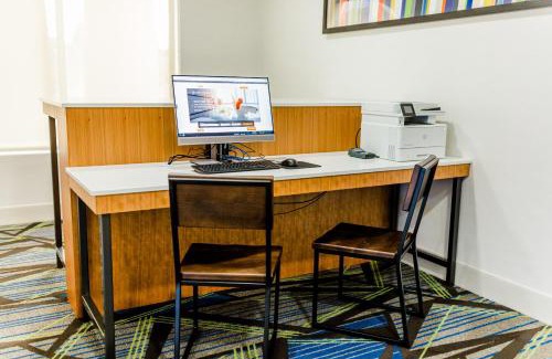 Andalusia Hotel | Holiday Inn Express - Andalusia by IHG