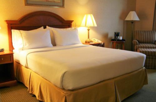 Drums Hotel | Holiday Inn Express Hotel & Suites Drums-Hazelton by IHG