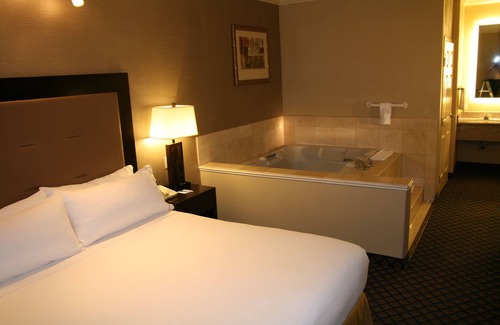 San Pablo Hotel | Holiday Inn Express Hotel & Suites San Pablo - Richmond Area by IHG