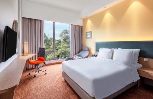 Downtown Kota Kinabalu Hotel | Holiday Inn Express Kota Kinabalu City Centre by IHG