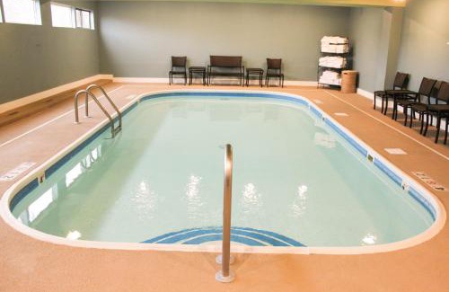 Osage Beach Hotel | Holiday Inn Express Osage Beach - Lake of the Ozarks by IHG
