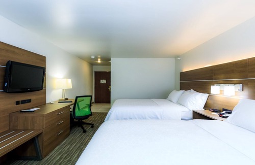 Osage Beach Hotel | Holiday Inn Express Osage Beach - Lake Of The Ozarks by IHG