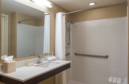 Plainsboro Hotel | Holiday Inn Express Princeton Southeast by IHG