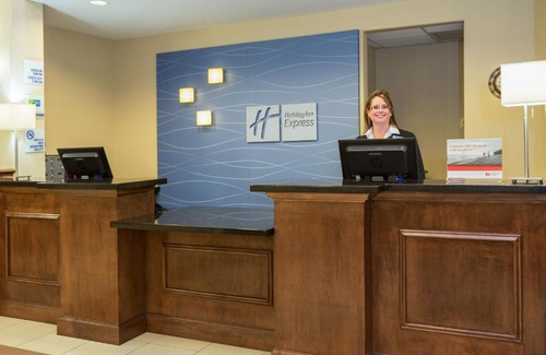 Moultrie Hotel | Holiday Inn Express & Suites Moultrie by IHG