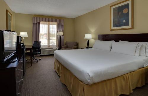 Sebring Hotel | Holiday Inn Express & Suites Sebring by IHG