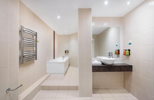Norwich Hotel | Holiday Inn Norwich North by IHG