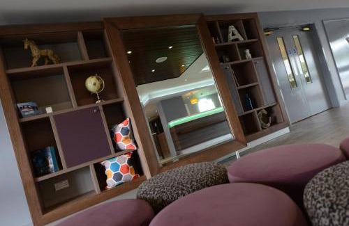Wolverhampton Hotel | Holiday Inn Wolverhampton - Racecourse by IHG