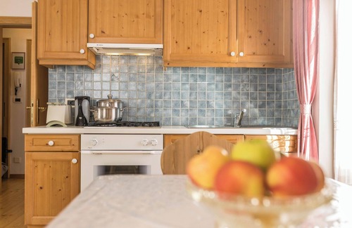 Mareo Apartment | Holiday Apartment "3 - Ciasa Primula"