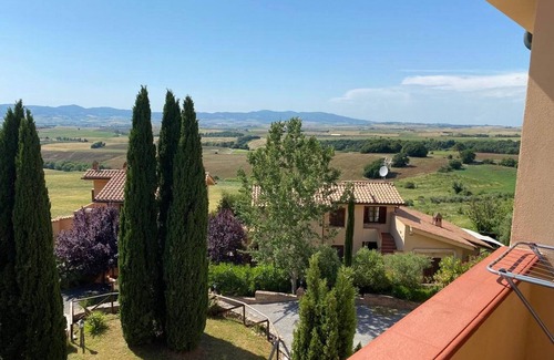 Pomaia Apartment | Holiday resort, pool,children's pool,restaurant,child-friendly. close to village