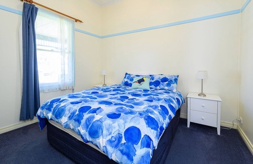 Inverloch House | Holidays at Hopetoun!