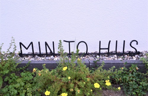 Hoffnung House | Holidays between the seas!