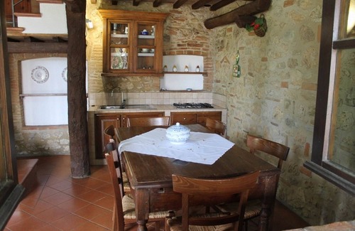 Colle di Val d'Elsa Apartment | Holidays in a former monastery from the 14th century - apartment del soppalco