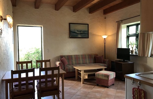 Karlshagen Apartment | Holidays in the Landhaus Karlshagen (a flat, garden and terrace for single use)