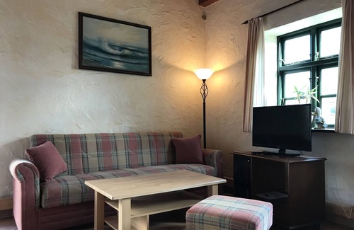 Karlshagen Apartment | Holidays in the Landhaus Karlshagen (a flat, garden and terrace for single use)