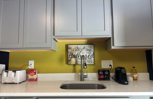 Downtown Baltimore Apartment | Hollins Hideaway: A Cozy Retreat