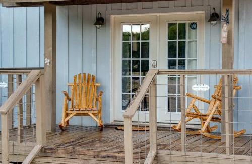 Fredericksburg House | Hollmig Cabin - Private Hot Tub