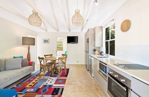 Mount Lofty Cabin | Hollow Tree Farm - Peace and Quiet on 30 Acres right in Toowoomba