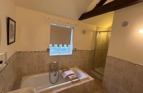 Cumwhinton House | Hollyside Lodge