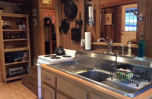 Flag Pond Cabin | Holyfield Cabin and Bunkhouse