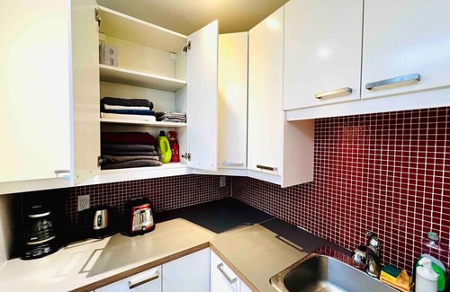 Viauville Apartment | Homa 1 | A haven of light | WiFi | Workdesk | AC