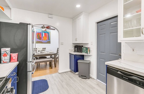 Ridgeview - Webster House | Home 3 Miles to Balboa Park & San Diego Zoo!