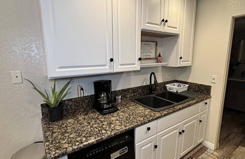 Bonita Apartment | Home Away From - 2 Bed Condo