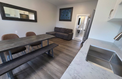 Orillia Apartment | Home away from home in Orillia